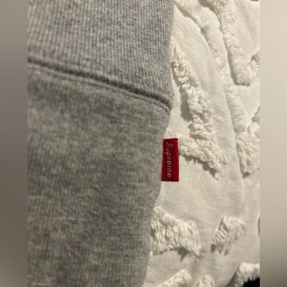 SUPREME HOODIE MENS SIZE LARGE - Picture 3 of 4